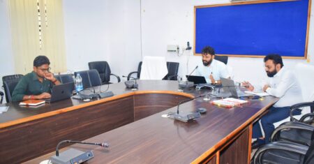 *प्रधान संपादक श्री धर्मेंद्र शर्मा की विशेष खबर-* कलेक्टर ने नागरिकों के राशनकार्ड, पानी बिजली, आय जाति, निवास के आवेदनों का निराकरण गंभीरता से करने के निर्देश