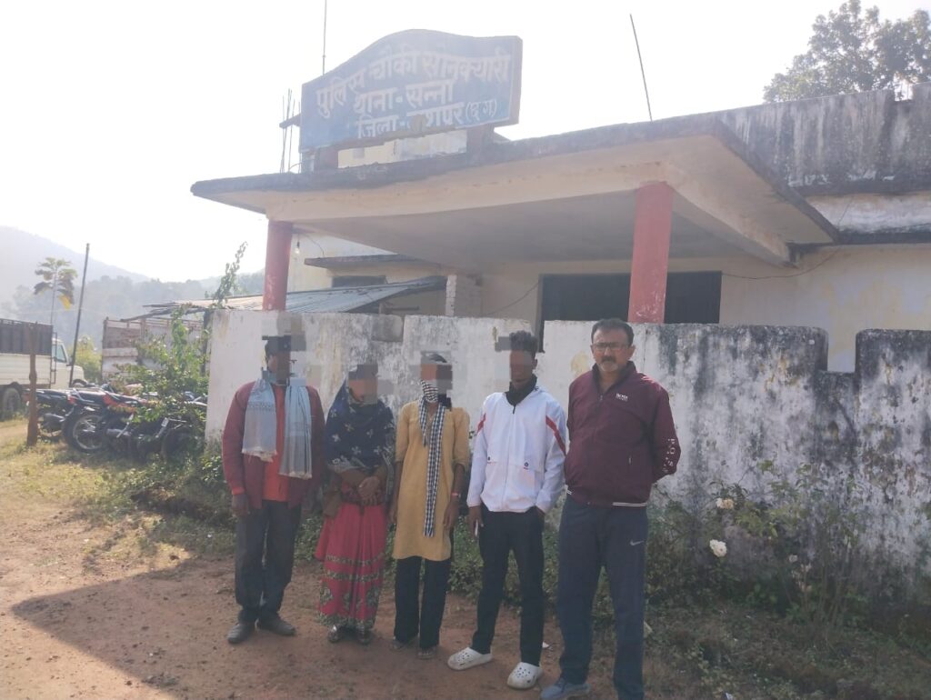 *प्रधान संपादक धर्मेंद्र शर्मा की विशेष खबर-* जशपुर पुलिस का ऑपरेशन मुस्कान जारी ,15 दिवस के भीतर 06 गुम बच्चियों को ढूंढ, लौटाई परिजनों के चेहरे पर मुस्कान*